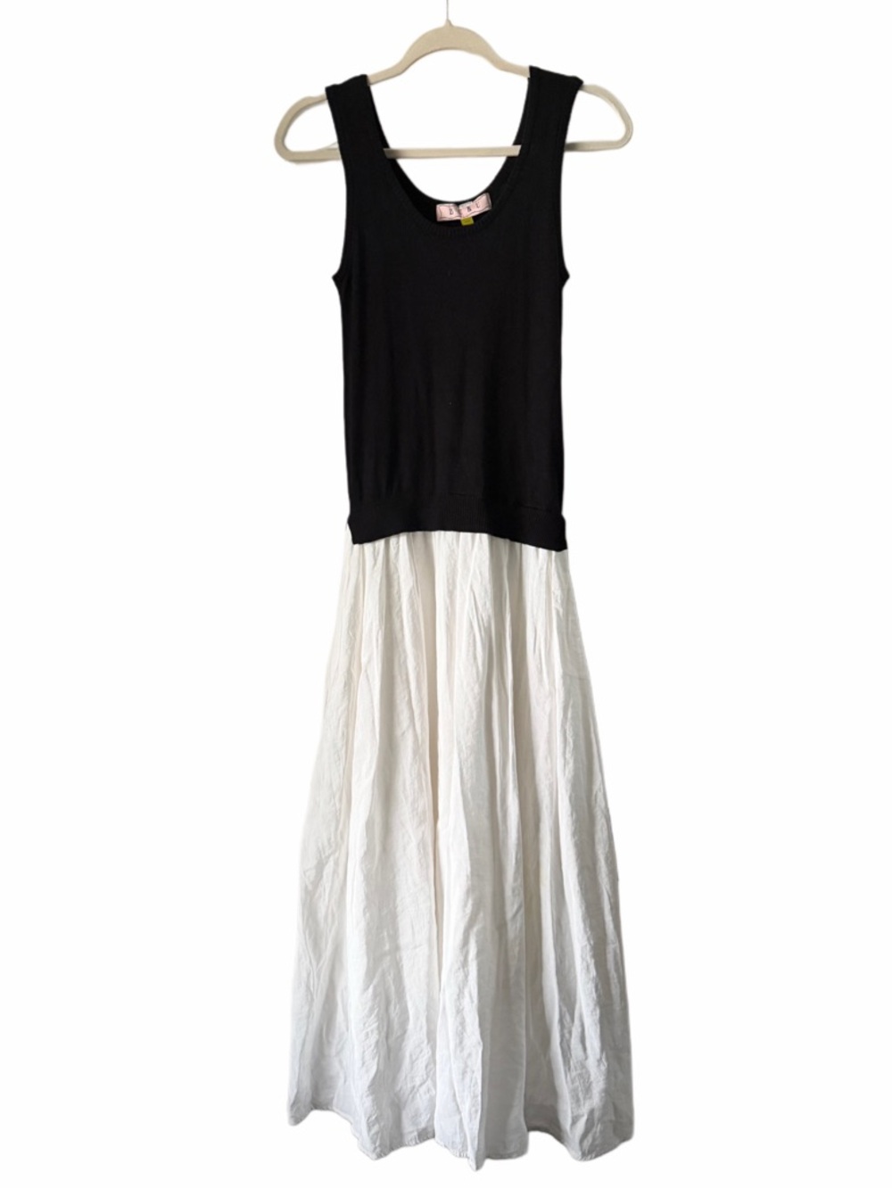 Buru Black & White Sleeveless Maxi Dress